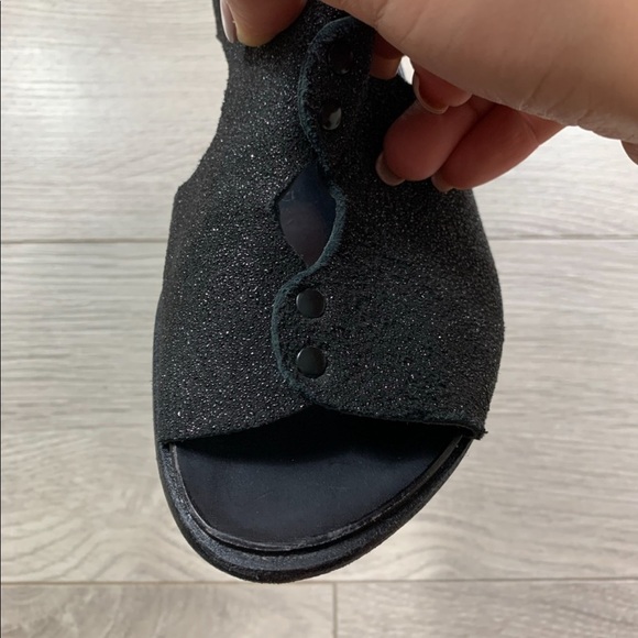 CYDWOQ Boomerang Hand Made Lagenlook Leather Open Toe Heels - Picture 12 of 15